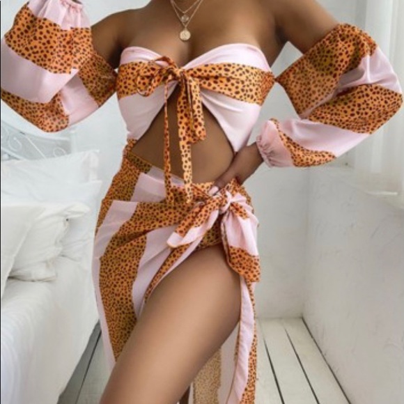 Stunning Swim Suit - Picture 4 of 10